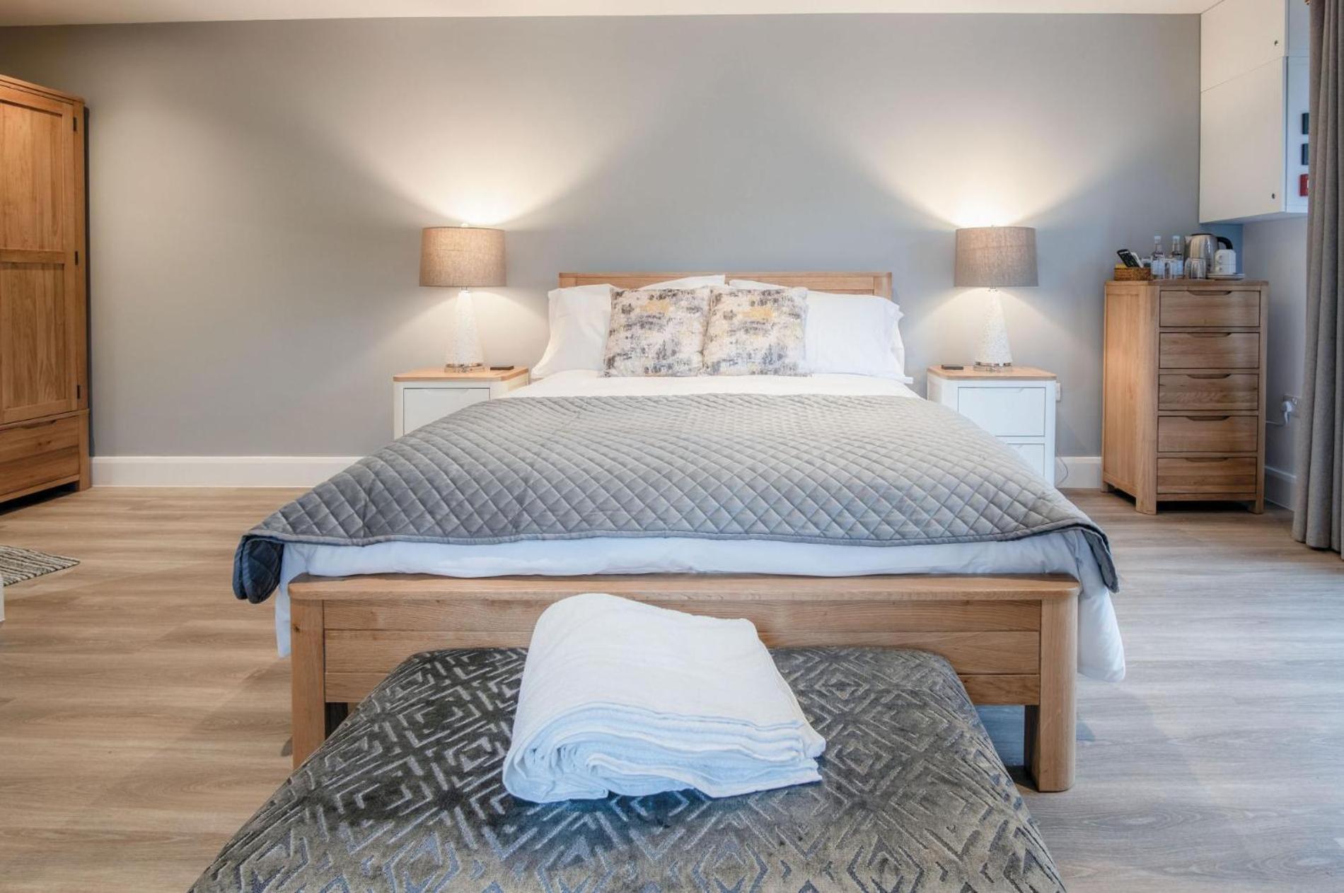 Suite 2 - Sleeping Giant Hotel - Pen Y Cae Inn เบรคอน ภายนอก รูปภาพ