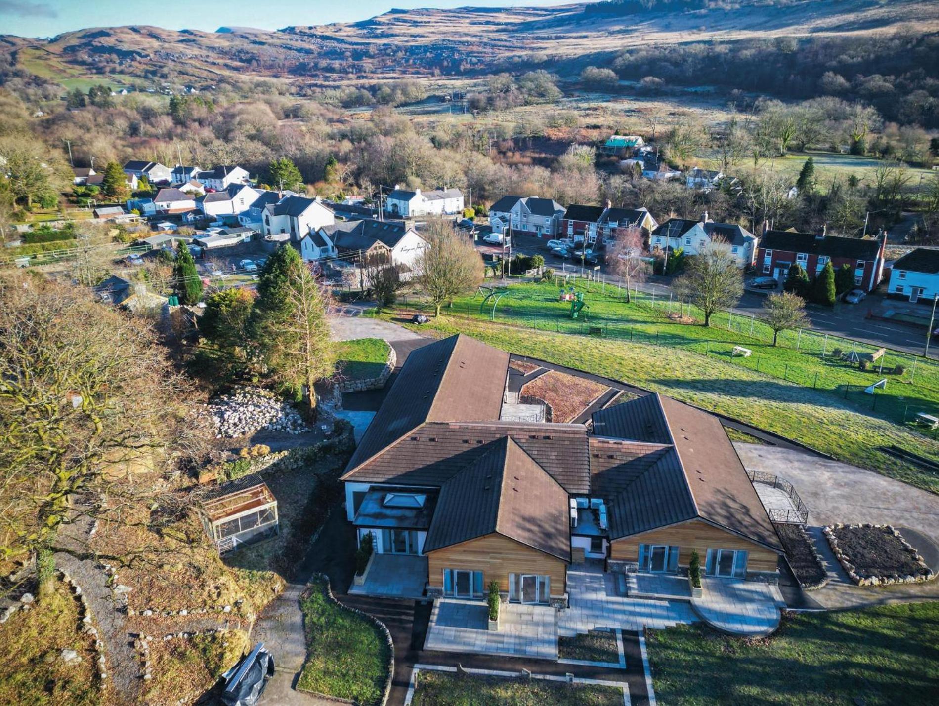 Suite 2 - Sleeping Giant Hotel - Pen Y Cae Inn เบรคอน ภายนอก รูปภาพ